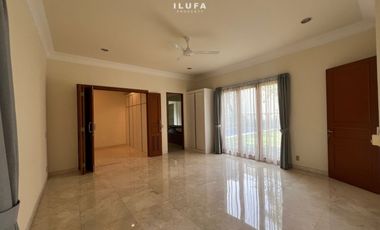 disewakan townhouse 4br area premier kemang strategis