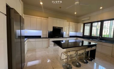 disewakan townhouse 4br area premier kemang strategis