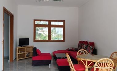 Nego, Villa view jungle dan sawah di Gianyar, Halaman luas