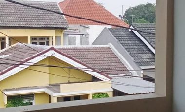 Rumah Bagus 2 Lantai, Perum Pondok Mutiara, Sidoarjo Kota