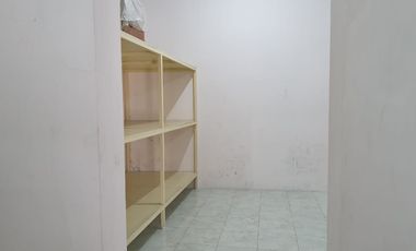 RUMAH DAN KANTOR DAWUNG SERENGAN SOLO