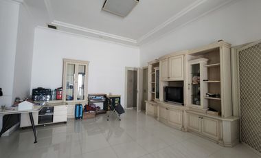 Rumah 2 Lantai Graha Tirta Waru Sidoarjo Siap Huni