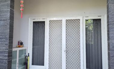 Rumah 2 Lantai Graha Tirta Waru Sidoarjo Siap Huni