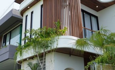 Villa Baru 3 Bedroom di Pantai Nyanyi
