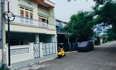 RUMAH MEWAH 2 LANTAI MURAH D MUSTIKA JAYA BEKASI KOTA