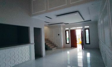 RUMAH MEWAH 2 LANTAI MURAH D MUSTIKA JAYA BEKASI KOTA