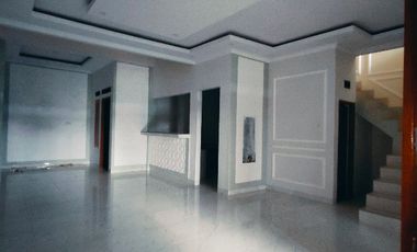 RUMAH MEWAH 2 LANTAI MURAH D MUSTIKA JAYA BEKASI KOTA