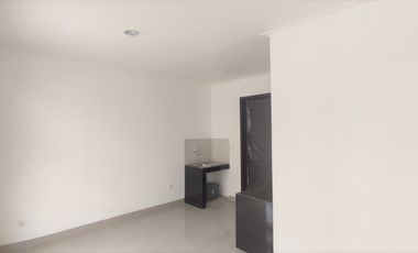 Di S E W A K A N Rumah Baru 2BR (6x10) cluster SpringVille PIK2