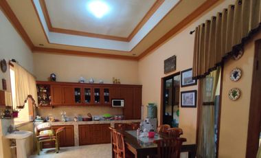 Rumah Elite Di Imam Bonjol Denpasar One gate Sistem