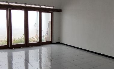 disewakan murah rumah siap huni di tengah kota strategis pulau pulau