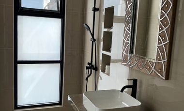 Villa mewah baru di Taman mumbul Nusa Dua, full furnish