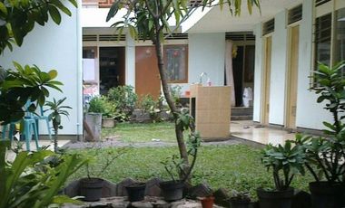 Di Jual Rumah lokasi strategis daerah Bandung