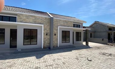 Rumah TERMURAH di perumahan cluster colomadu gedongan