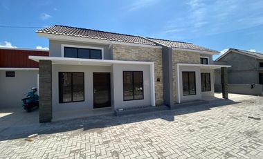 Rumah TERMURAH di perumahan cluster colomadu gedongan