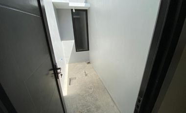 Rumah TERMURAH di perumahan cluster colomadu gedongan