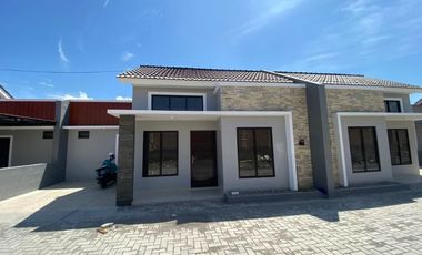 Rumah TERMURAH di perumahan cluster colomadu gedongan