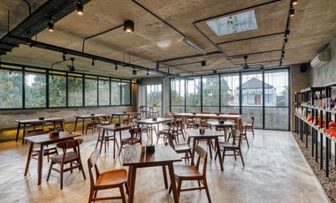 Jual bangunan resto di jl palagan ngaglik sleman yogyakarta