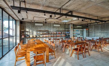 Jual bangunan resto di jl palagan ngaglik sleman yogyakarta