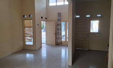 Disewakan  cluster nyaman garasi bisa 2 jln lega 24 jam.