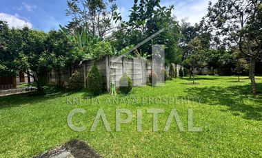 Rumah Villa Javanesse Style dengan Kebun nan Luas di Purwakarta