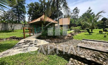Rumah Villa Javanesse Style dengan Kebun nan Luas di Purwakarta