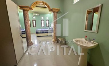 Rumah Villa Javanesse Style dengan Kebun nan Luas di Purwakarta