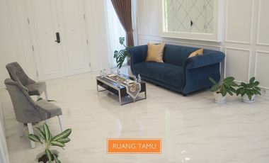 Rumah mewah 2 lantai dekat RSA UGM tlogoadi mlati sleman jogjakarta