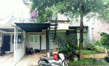 Dijual Murah Rumah ada Kolam Renang di Perumahan Mutiara Sentul Bogor