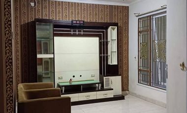 DIJUAL RUMAH FULLFURNISH TENGAH KOTA BERNUANSA MINIMALIS
