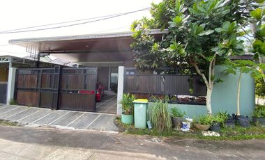 DIJUAL RUMAH BESAR TENGAH KOTA BERNUANSA MINIMALIS