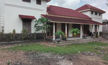 Jual Villa homestay dekat malioboro stasiun lempuyangan kota jogjakart