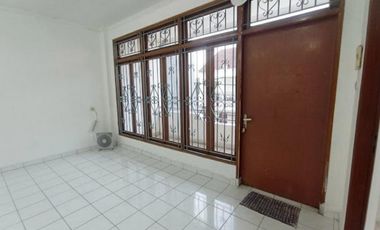 TURUN HARGA!! JUAL BUTUH UANG, Rumah TOWN HOUSE Strategis Di Tomang Raya. Jakarta Barat