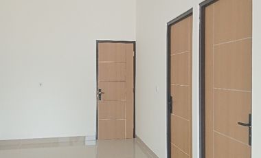 Rumah Plus Kolam Renang ! 8 menit ke Stasiun Bj Gede