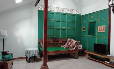 Jual rumah homestay di jl prangtritis dekat kraton Jogjakarta