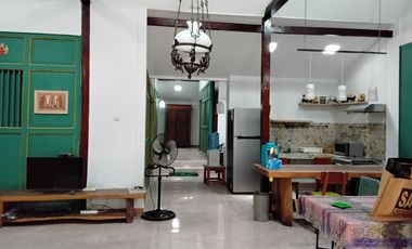 Jual rumah homestay di jl prangtritis dekat kraton Jogjakarta