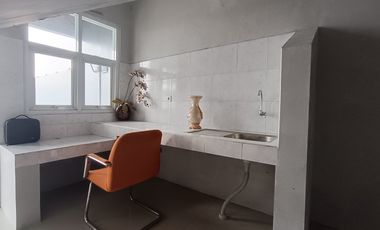 Rumah Mewah 2 Lantai di Pucang Sawit Jebres, Strategis & Siap Huni