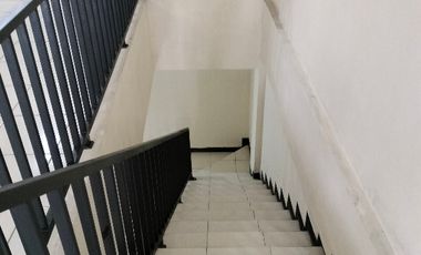 Ruko 3 lantai sholeh iskandar dibawah pasaran