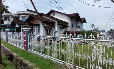 DIJUAL RUMAH SEMIFURNISH TENGAH KOTA LOKASI PERUMAHAN PUPUK RAYA