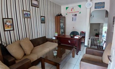 DIJUAL RUMAH SEMIFURNISH TENGAH KOTA LOKASI PERUMAHAN PUPUK RAYA