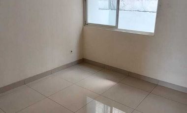 Disewakan Rumah Green Lake City Bersih Dan Bagus di Tangerang