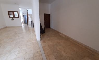 Disewakan Rumah Baru Renovasi di Tebet timur