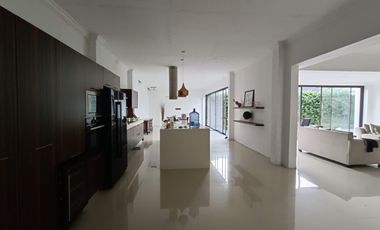 Dijual Rumah bagus minimalis di Wika