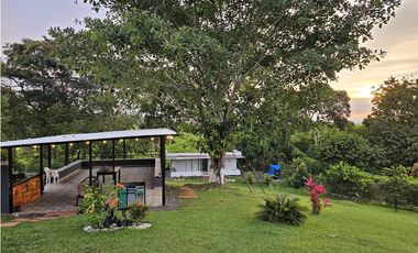 ALQUILER VACACIONAL, FINCA LOS PINOS, PEREIRA.