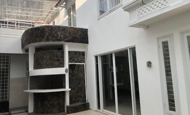 Nego ya bapak ibu Di jual Rumah Mewah dalam cluster Balikpapan baru