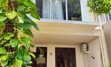 Jual Town House Designer Homey di Pantai Mutiara Jakarta Utara SHM