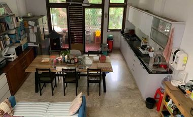 Jual Town House Designer Homey di Pantai Mutiara Jakarta Utara SHM