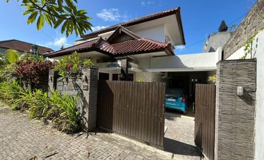 RUMAH MINIMALIS 2 LANTAI LOKASI TUKAD BADUNG RENON DENPASAR (NEGO)