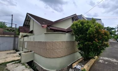 Dijual Cepat Rumah siap huni di Perumahan Grand Galaxy City