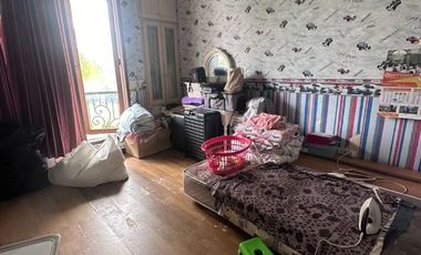 DISEWAKAN RUMAH MEWAH TAPI MURAH PAKUWON