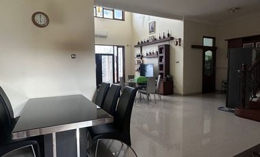 DISEWAKAN RUMAH MEWAH TAPI MURAH PAKUWON